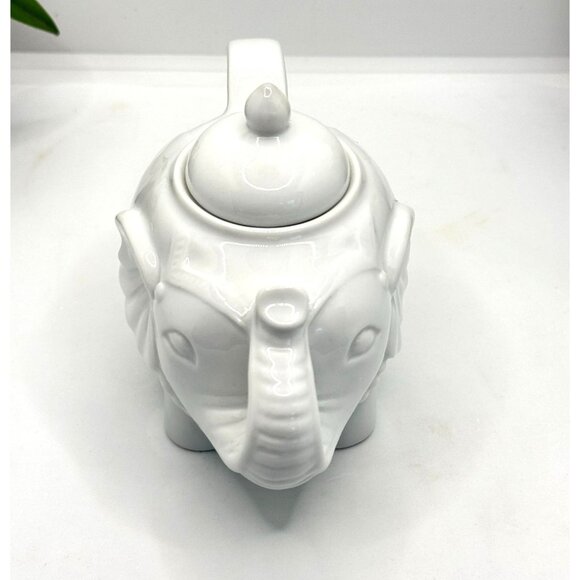 Porcelain Elephant-Shaped Sugar Bowl With Lid - Picture 6 of 9